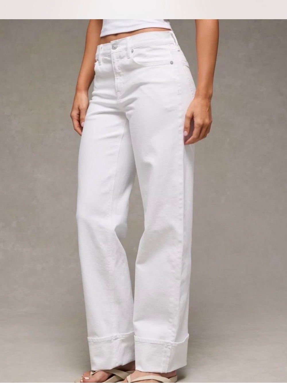 AE High-Waisted Stovepipe Jean size 0 Short